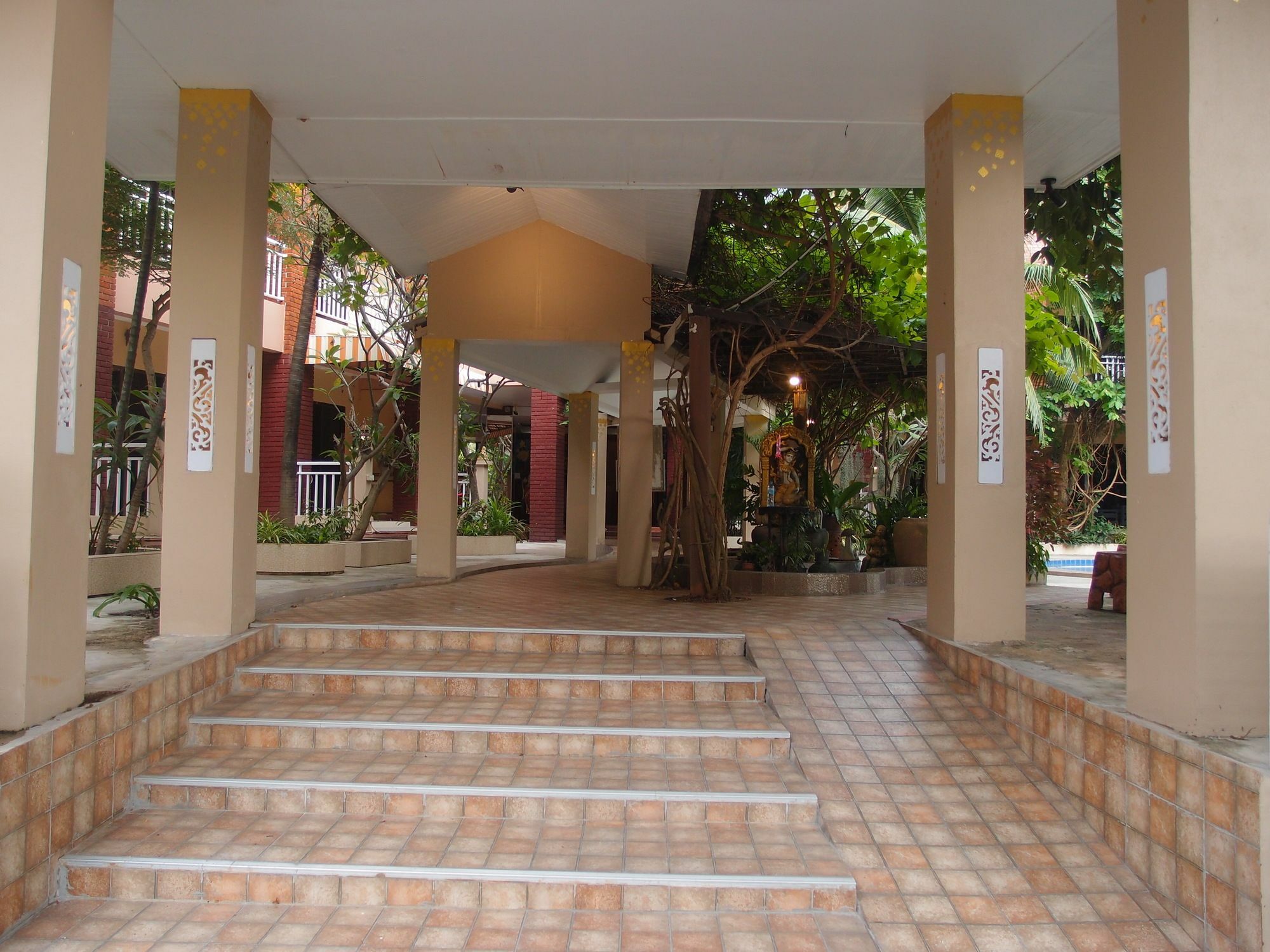 Blue Garden Resort Pattaya Джомтьен Экстерьер фото